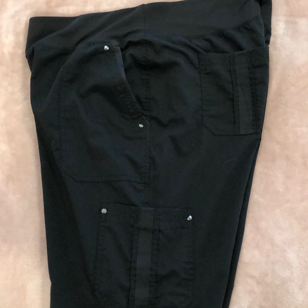 Healing Hands YoGa Scrub Bottom
